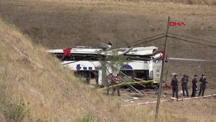 Son dakika haber | BALIKESİR'DE YOLCU OTOBÜSÜ TAKLA ATTI 14 ÖLÜ, 18 YARALI