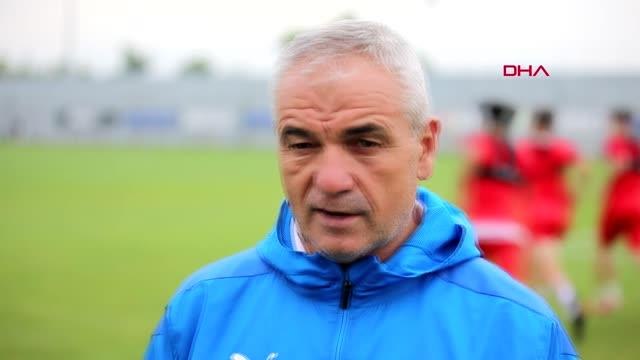 SPOR Rıza Çalımbay: Avrupa maçlarını, milli maç havasında oynuyoruz