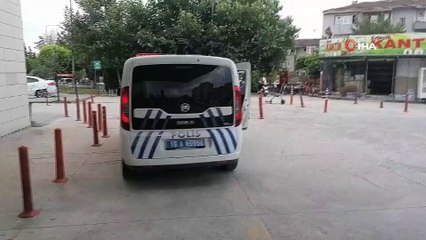 Bisikletle kaçan hırsızı polisler yakaladı