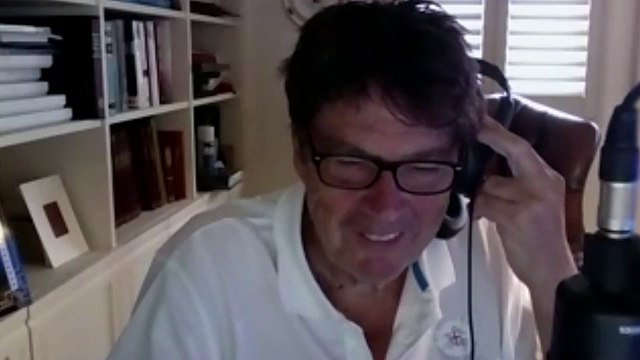 Radio Laureate Mike Read on The Andrew Eborn Show - Love in An Elevator