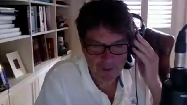 Hot Dates with Radio Laureate Mike Read on The Andrew Eborn Show - 1381
