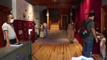 Tarihi mahalle Sille'deki müzede sergilenen eserler ziyaretçilerin ilgisini çekiyor