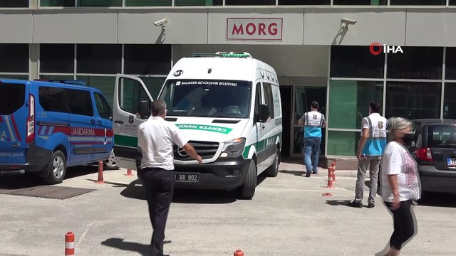 Morg önünde büyük acı...Kaza sonrası teşhis edilen cenazeler ailelerine teslim ediliyor