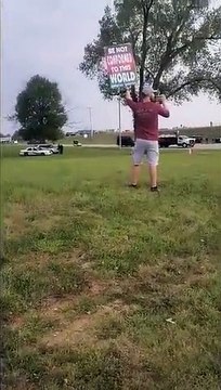 Dave Grohl, The Foo Fighters troçam de Westboro Baptist Church