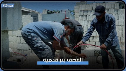 ابن خان شيخون الذي فقد قدميه بلمح البصر