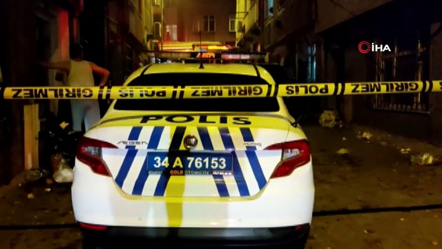 Bayrampaşa’da apartmanın giriş katında çıkan yangın korkuttu