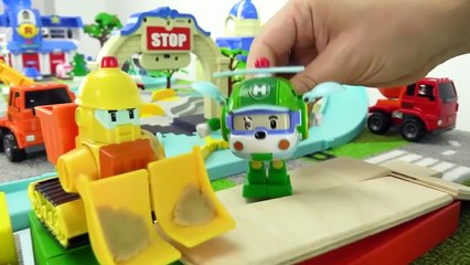 Tolle Spielzeugautos - Robocar Poli und das Rettungsteam - Einsatz auf der Baustelle