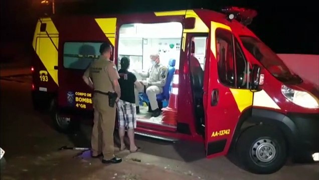 Copo arremessado atinge rosto de jovem, que precisa dos cuidados do Siate no Cataratas