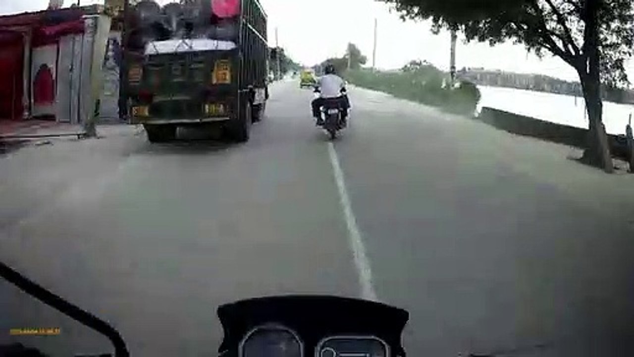 Delhi road traveling part -31