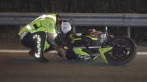 Bariyerlere çarparak 30 metre sürüklenen motosikletin sürücüsü olay yerinde can verdi