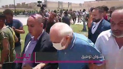 توافد الفنانين لحضور جنازة دلال عبد العزيز