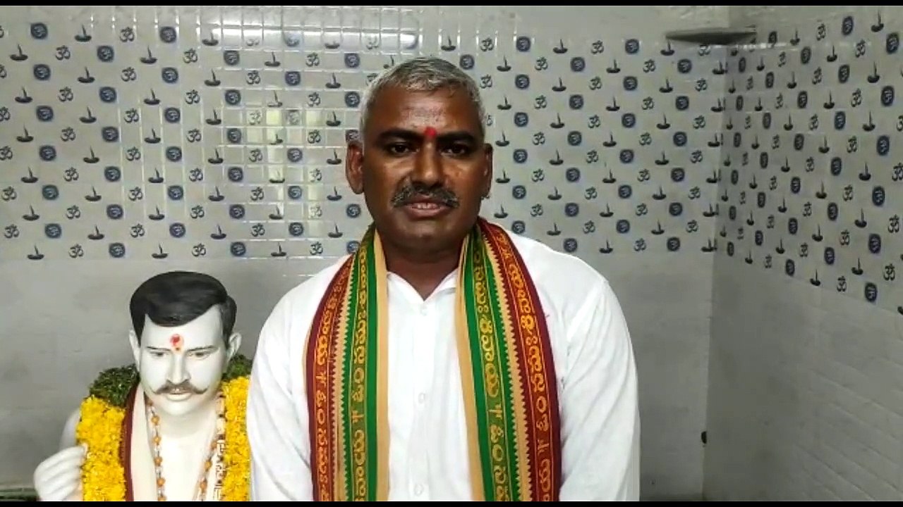పతే ప్రత్యక్ష ‘దైవం’గా భావిస్తూ భర్తకు గుడి కట్టిన భార్య