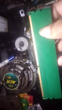 SOLUSI LAYAR MONITOR PC BLANK HITAM