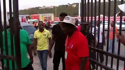 Usain Bolt - Not Recognised _ Locked Out By Guard_(480P)