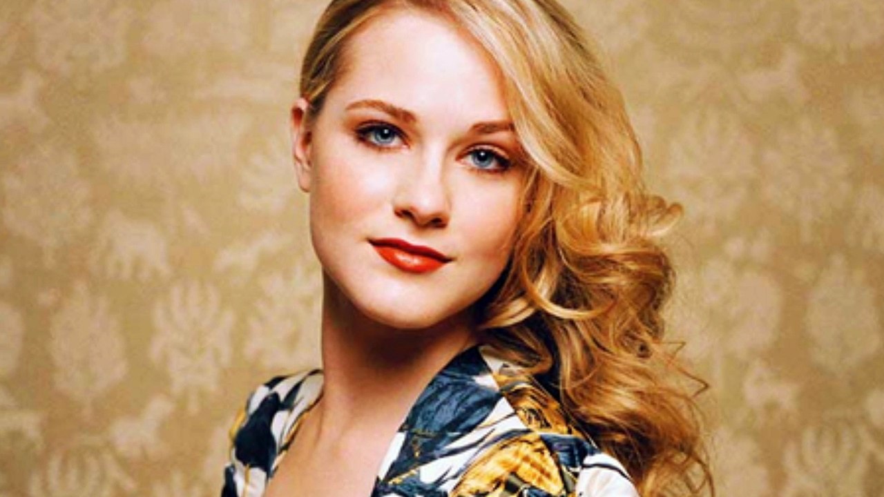 Top 10 sexiest women in the world