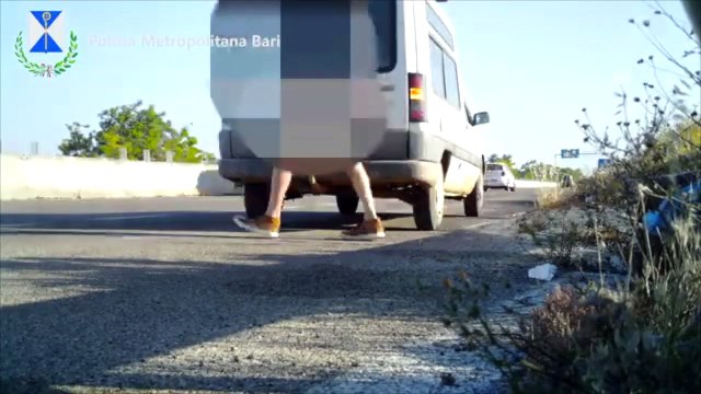 Abbandono rifiuti a Bari: identificati in 130 grazie alle telecamere - ecco il video