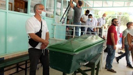 BALIKESİR - Yolcu otobüsü kazasında hayatını kaybeden 2 kişinin cenazeleri toprağa verildi