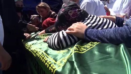 Otobüs kazasında ölen ikinci şoför memleketi Yalova’da toprağa verildi