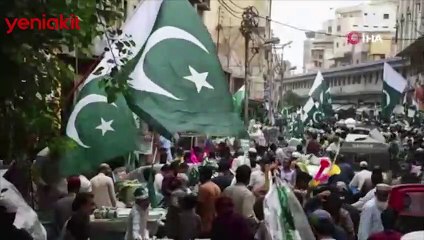 9 günlük sokağa çıkma yasağının ardından kentte insan seli oluştu