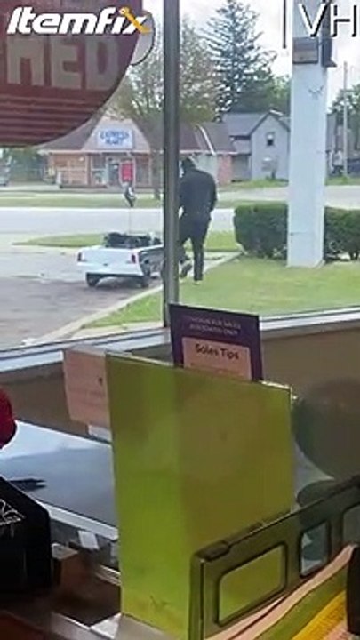 Conduire la plus petite voiture du monde mais avec classe