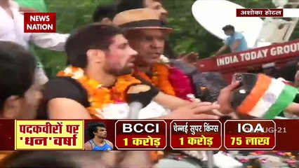 हॉकी खिलाड़ियों का एयरपोर्ट पर भव्य स्वागत!