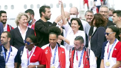 Olympia-Flagge in Paris - Gastgeberin der Sommerspiele 2024