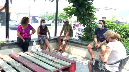 El primer ministro de Grecia se solidariza y pide disculpas a los afectados por los incendios