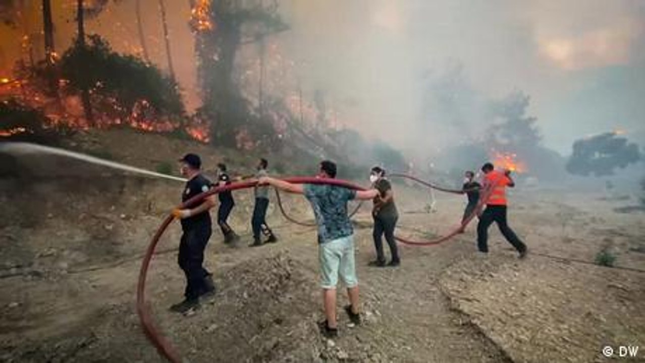 Türkei: Brandbekämpfung und Kritik