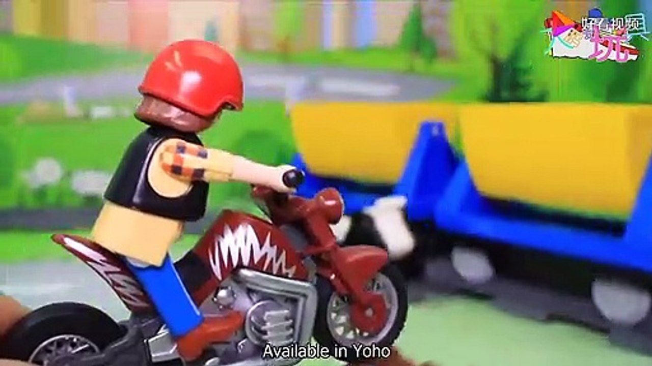 Xiao Ming was riding a motorcycle and dragging, causing a serious car accident