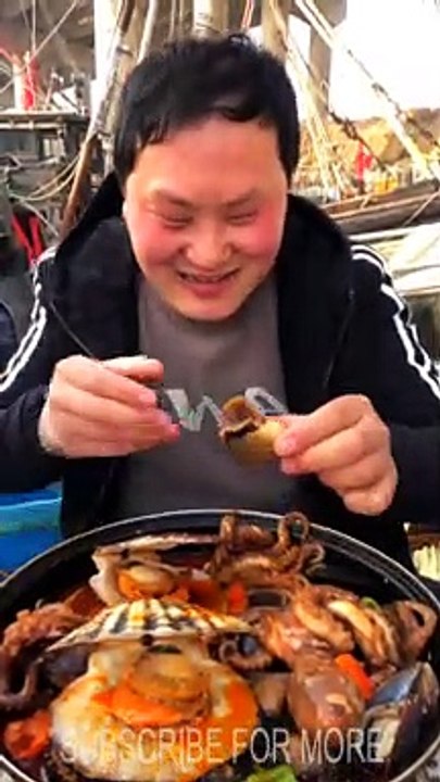 SPICY SEAFOOD | SQUID OCTOPUS SUPER NICE EATING |  أصوات الأخطبوط ال | #shorts #43