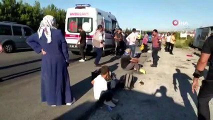 Uşak'ta otobüs şarampole yuvarlandı: 30 yaralı