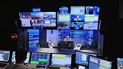 2022 : Fabien Roussel appelle "à reprendre le pouvoir sur l'argent grâce à un pacte avec les Français"