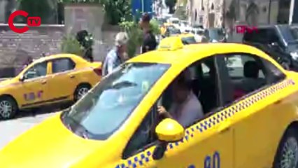 Taksiciler ve yolcular arasında 'ücretli yol' tartışması