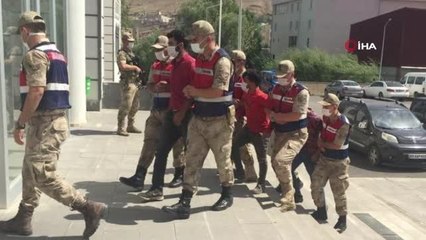 PKK terör örgütü propagandası yapan 10 kişi gözaltına alındı
