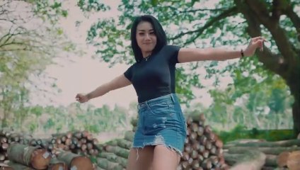 Shinta Gisul - DJ On The Floor Slow Bass Viral Tiktok 2021
