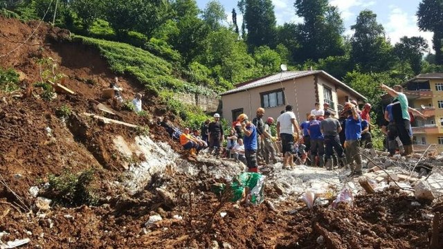 Selin vurduğu Rize’de riskli 655 yapının 17’si acil yıkılacak