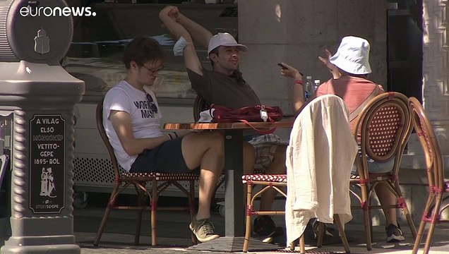 Туристы возвращаются в Венгрию