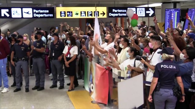 Tokyo 2020, arrivo da eroe per Jacobs a Fiumicino: Ma resterò lo stesso di sempre