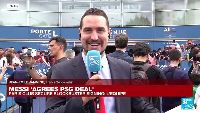 PSG fans gather at Parc des Princes waiting for Messi