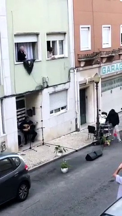 Fado Ajuda