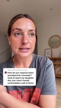 Mãe impede avós de beijar ou abraçar neta sem lhe pedirem autorização