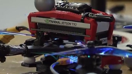 Drone controlado por IA conseguiu ser mais rápido do que pilotos humanos