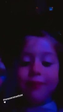 Vídeo. Laura Figueiredo filma-se com a filha no concerto de Tony Carreira