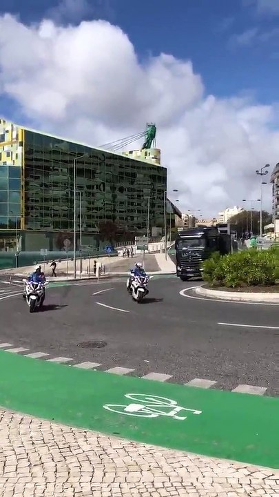 Autocarro para a festa do título chega a Alvalade