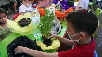 Minik eller fidan dikti