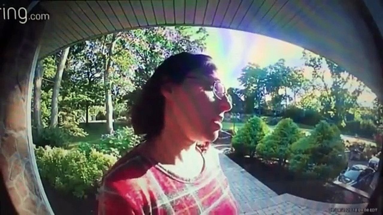 Estafeta leva comida de volta descontente com gorjeta