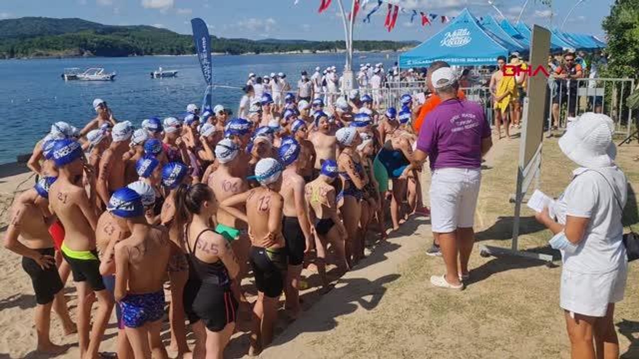 KANDIRA'DA, AÇIK SU YÜZME YARIŞI