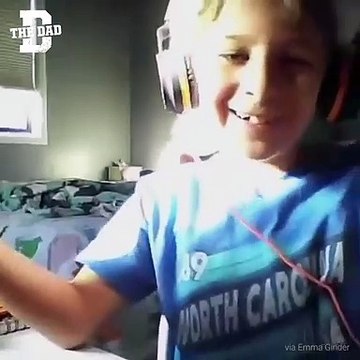 Professora pega partida a alunos