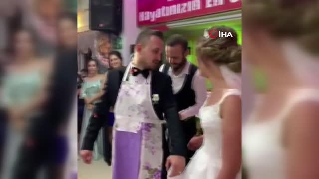 Damadı evlendiğine pişman ettiler: Ayak yıkatıp, çorap koklattılar