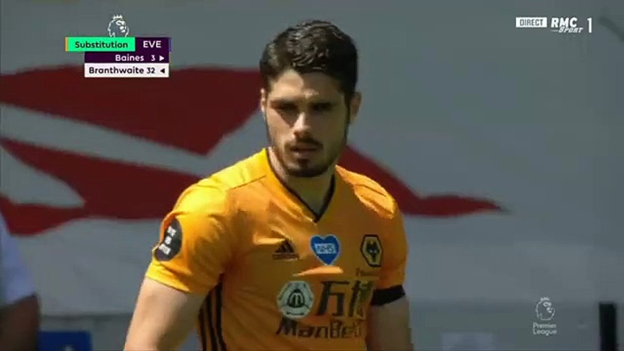 Wolverhampton-Everton
